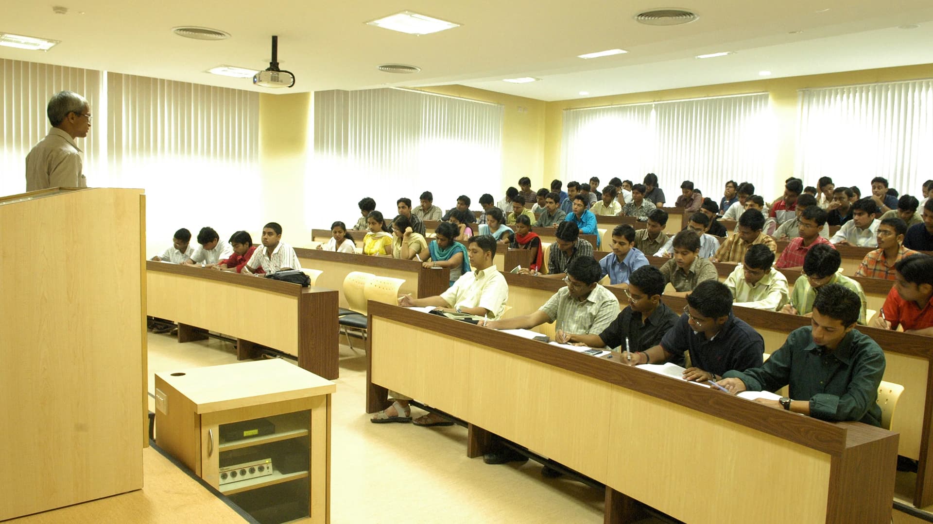 Shaping the Future of Education: Embracing the 2024 Coaching Center Regulations with BetterSpace’s Holistic Approach and Digital Innovations